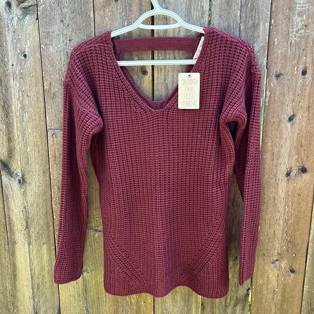 Pink Rose Women’s Sweater Size:Small New With Tags